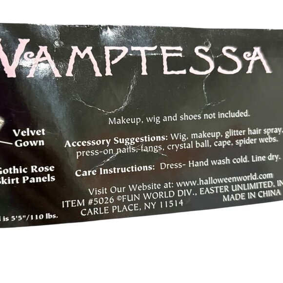 Adult Vampressa Velvet & Lace Gown With Collar & Medallion - Picture 3 of 5